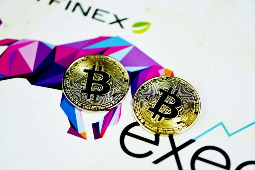 gold and purple round coins